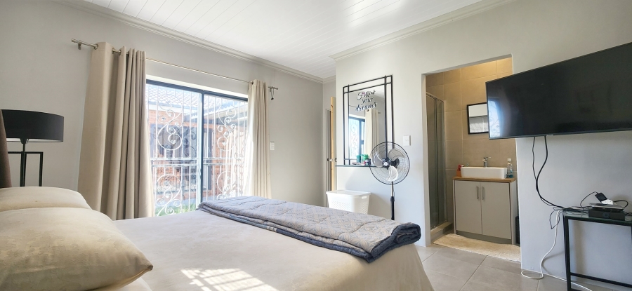 3 Bedroom Property for Sale in Oceanview Heights Western Cape